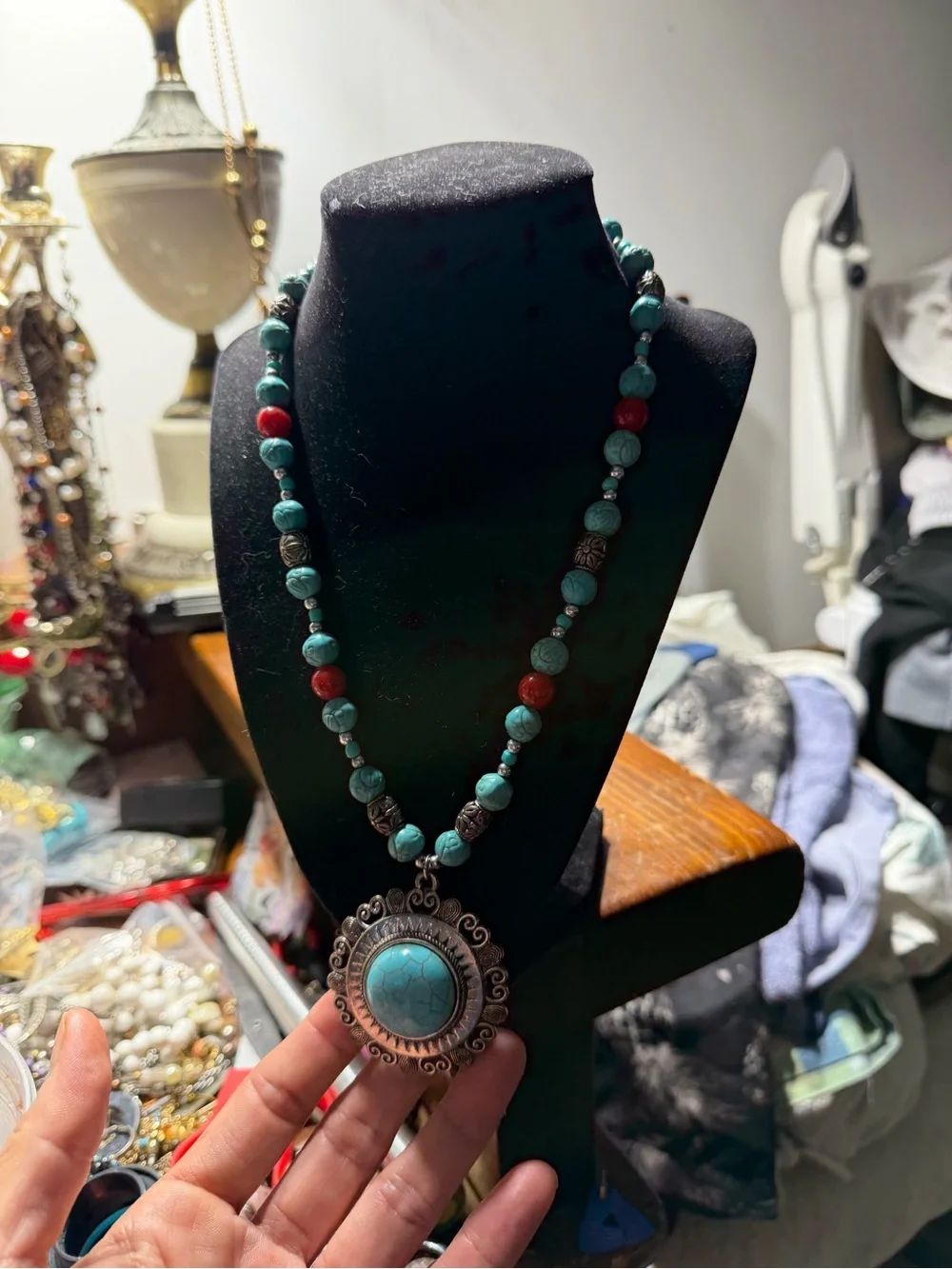 Vintage Silver Tone Blue Read Beaded Pendant Necklace